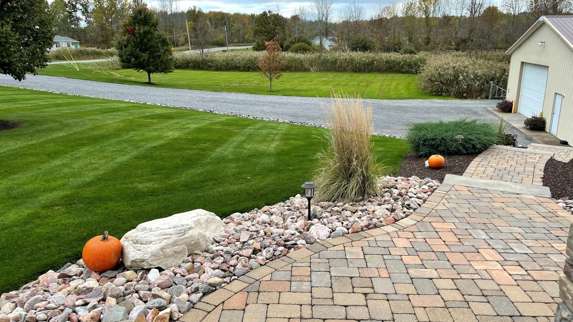 About Emerald Lawn Care - Emerald Lawn Care